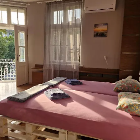 Lambo's Corner - Guest Pensjonat Warna