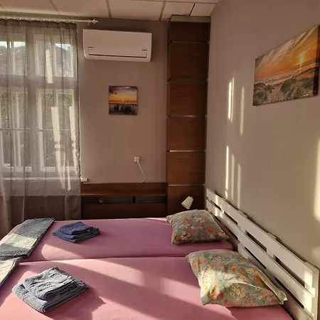 Lambo's Corner - Guest * Várna