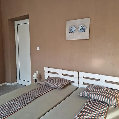 Lambo's Corner - Guest Pensjonat Warna