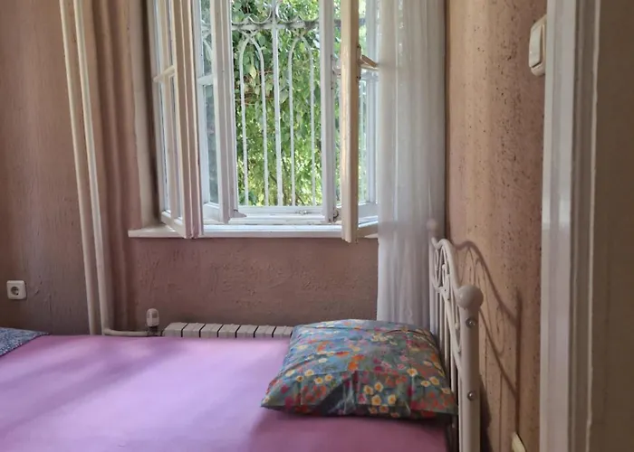 Lambo's Corner - Guest Konukevi *