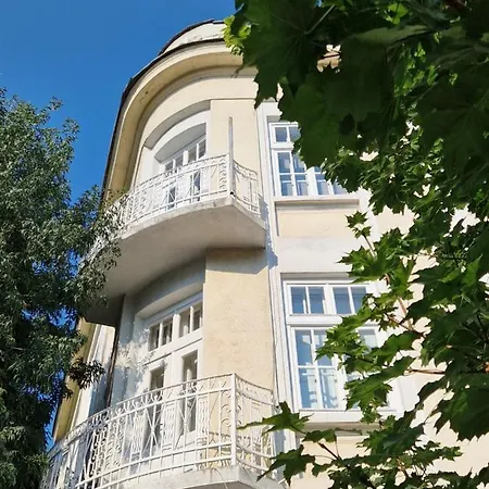 Gasthuis Lambo's Corner - Guest Varna