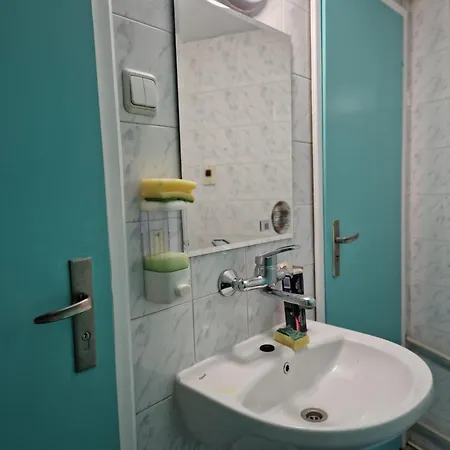 Gasthuis Lambo's Corner - Guest Varna