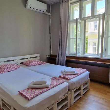 Lambo's Corner - Guest Gasthuis