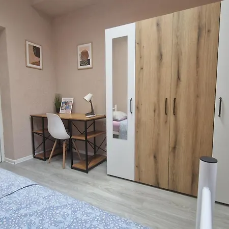 Gasthuis Lambo's Corner - Guest Varna