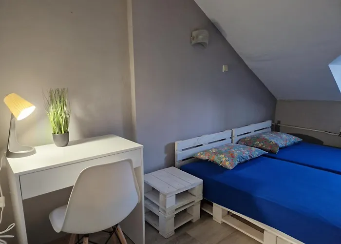 Lambo's Corner - Guest * 瓦爾納