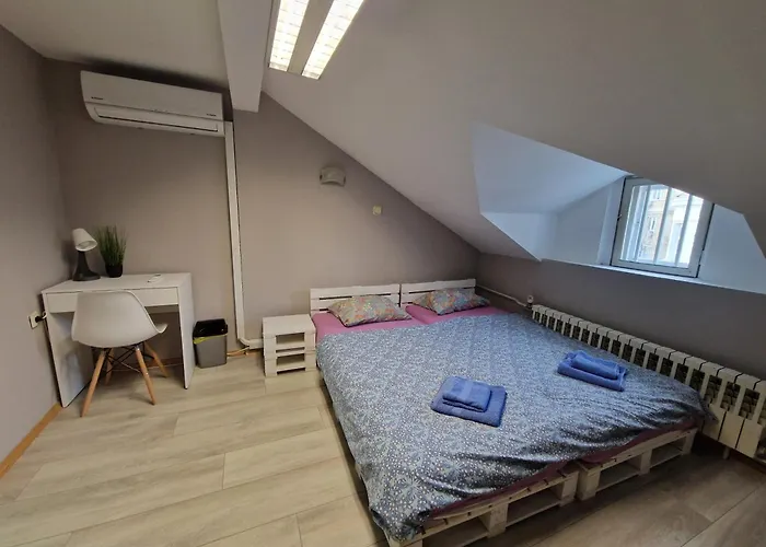 Lambo's Corner - Guest