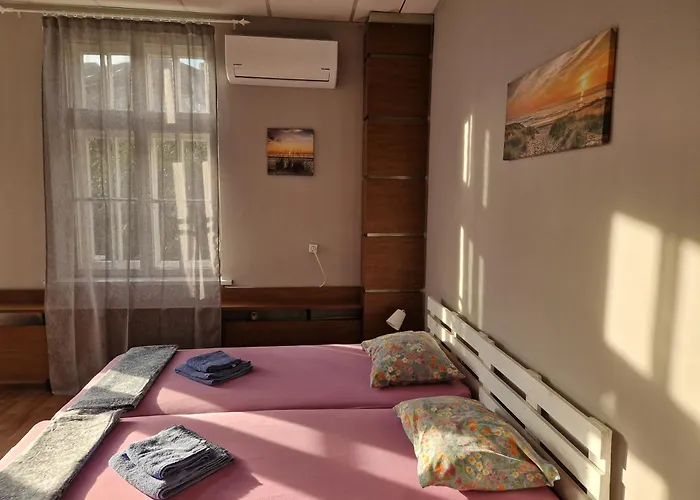 Lambo's Corner - Guest * 瓦爾納